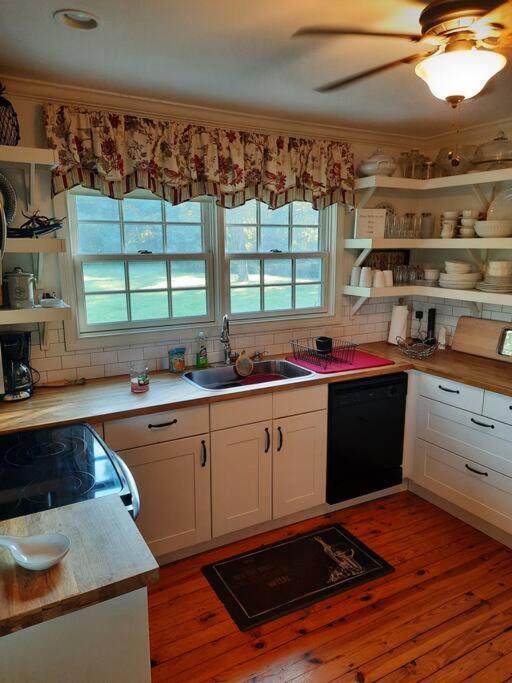 Charming Cottage On A City Farm! ليكسينغتون المظهر الخارجي الصورة